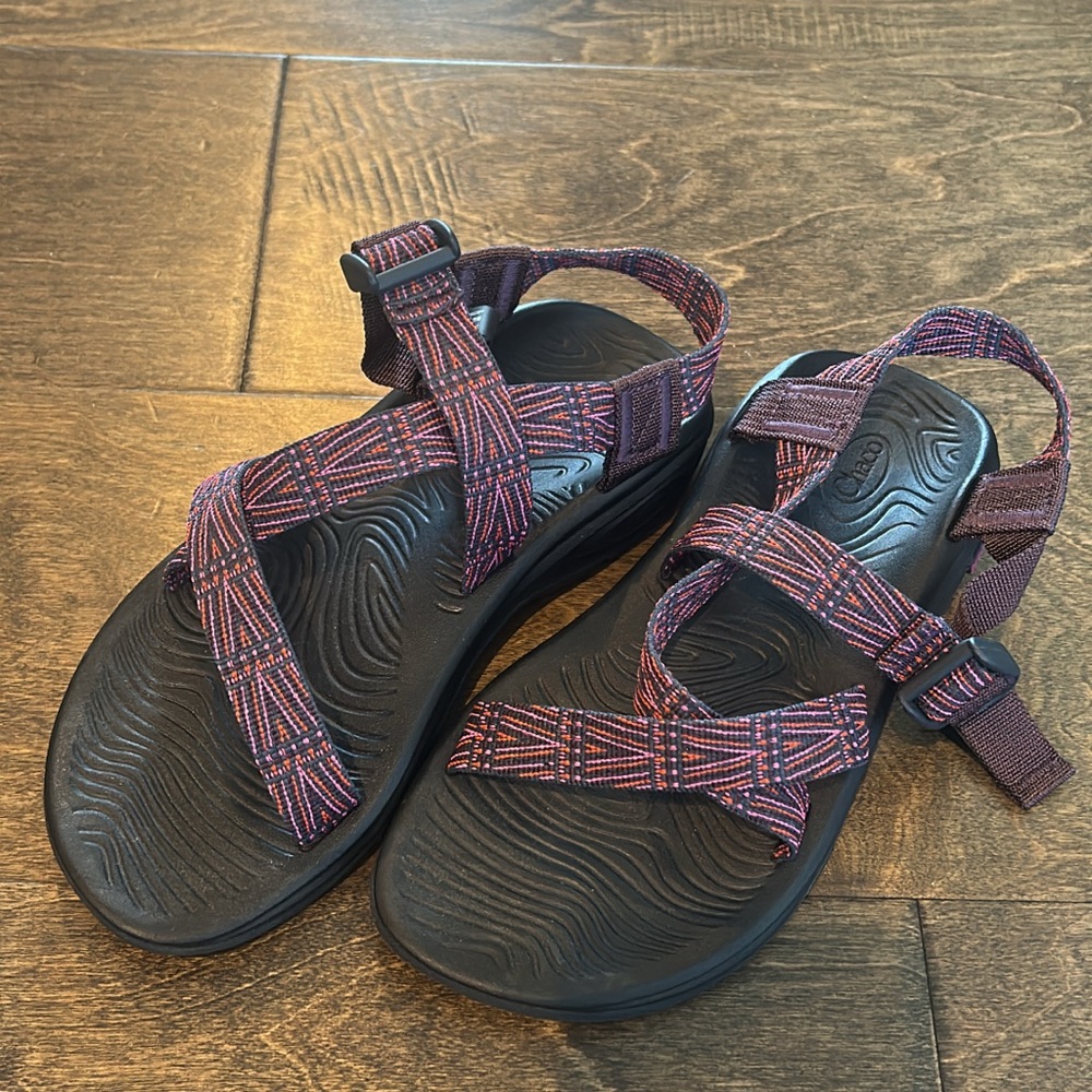 NEW Chacos